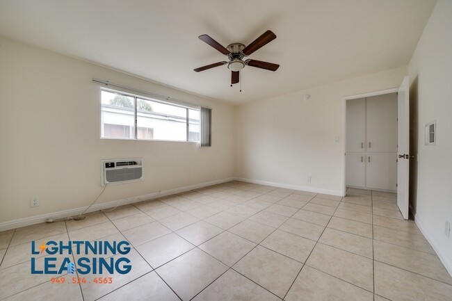 Building Photo - Spacious and Stylish 1-Bedroom with Balcon...