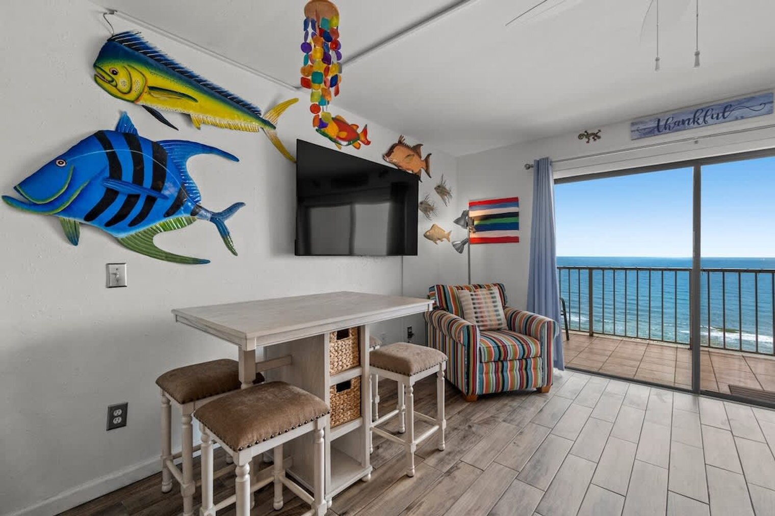 Building Photo - 8743 Thomas Dr