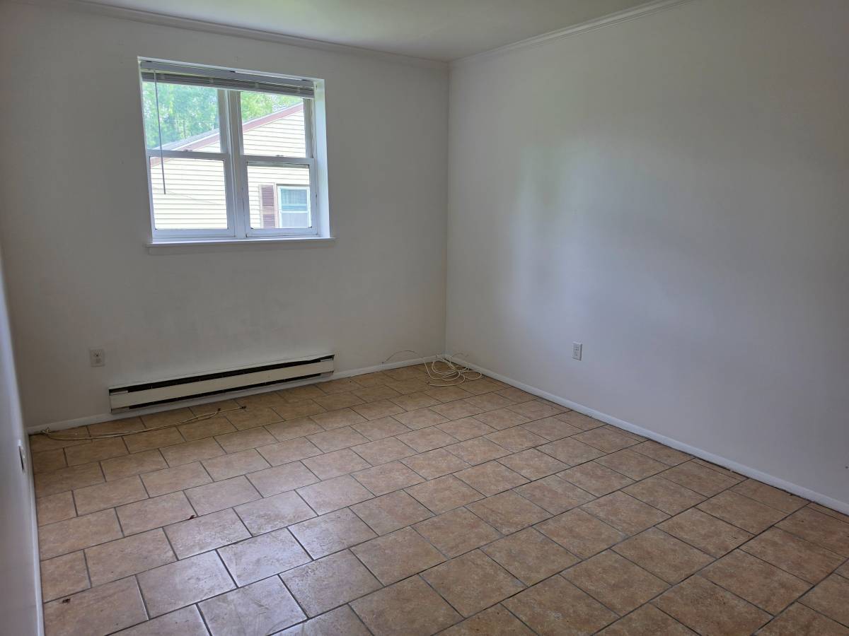 Building Photo - 1292 US-44