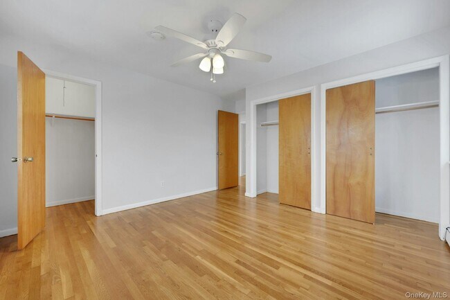 Building Photo - 52 Post Pl