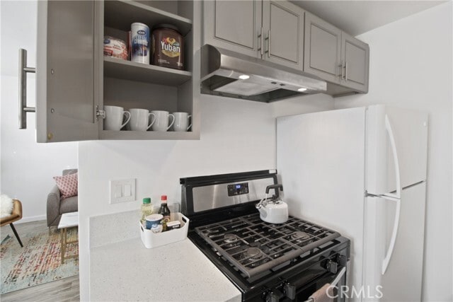 Building Photo - 837 S Sierra Vista Ave