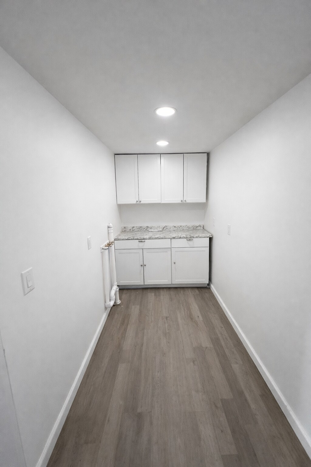 Building Photo - 100 Lake Ave