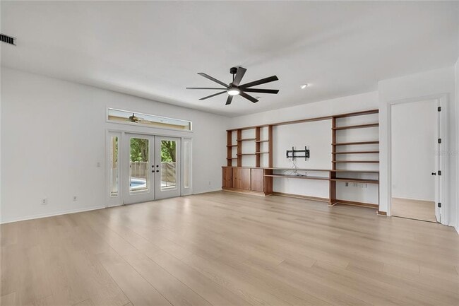 Building Photo - 18401 N 30th St