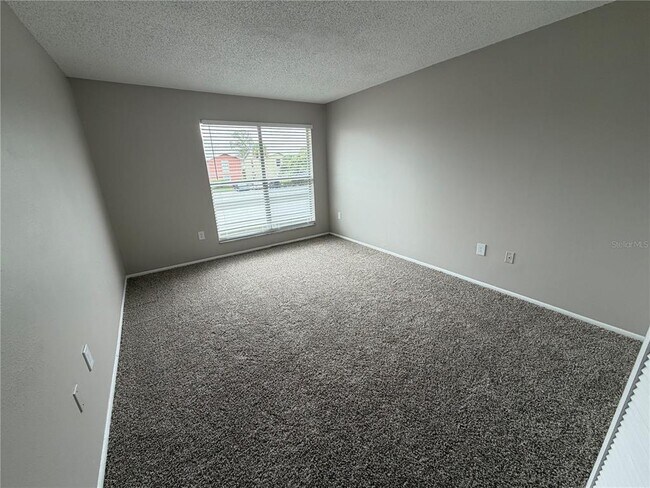 Building Photo - 1810 Caralee Blvd
