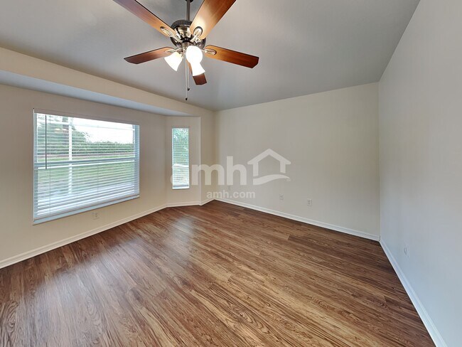 Building Photo - 12606 Adventure Dr