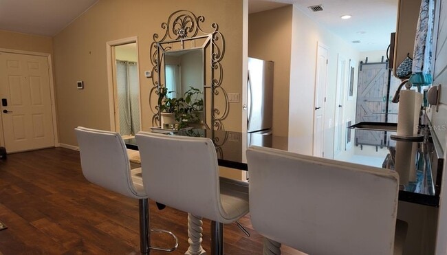 Building Photo - 4180 Pompano Rd