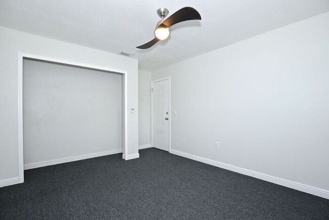 Building Photo - Gorgeous 4/2 Pool Home with a Covered Patio and a Large Fenced Backyard Located in Dr. Phillip's ...