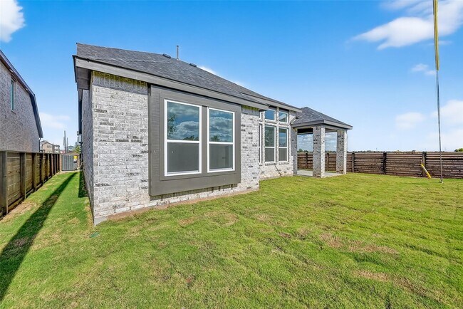 Building Photo - 3238 Kindred Wy