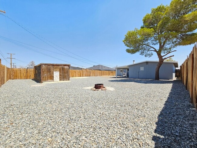 Building Photo - Remodeled Home for Rent – Fresh, Modern, a...