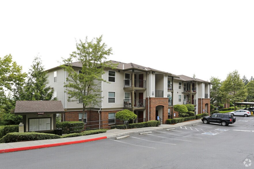 Arbor Heights Apartments 15199 SW Royalty Pky Tigard OR 97224