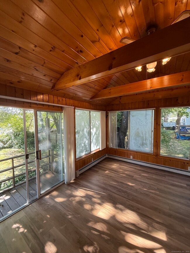 Building Photo - 246 Bullard St
