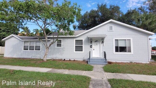 Primary Photo - 3 br, 1 bath House - 800 28th St N
