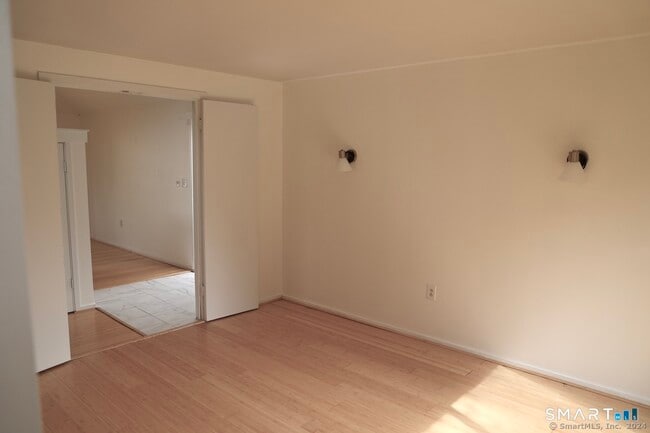 Building Photo - 3 Edgewood Cir