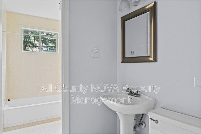 Building Photo - 8108 Timber Valley Ct