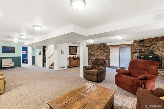 Building Photo - 1321 Eagle View Dr