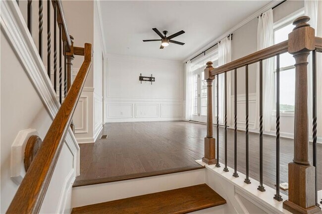 Building Photo - 416 Montclair Ct
