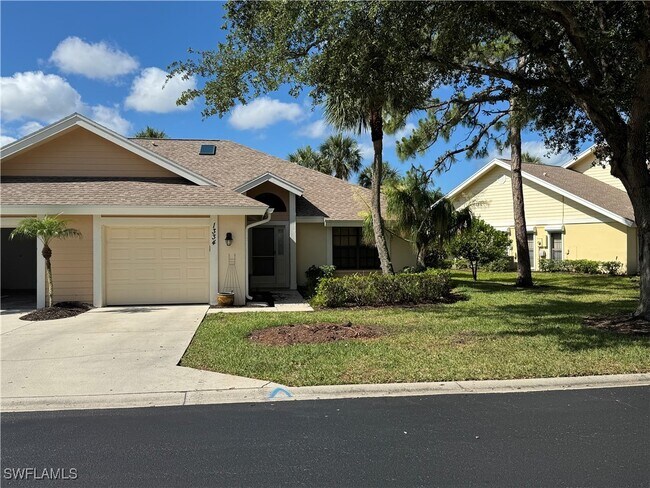 Building Photo - 1334 Park Lake Dr
