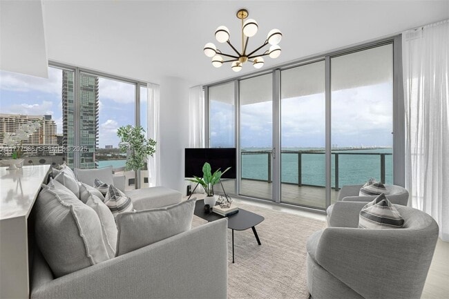 Building Photo - 2900 NE 7th Ave