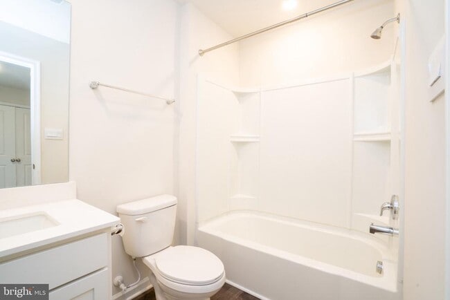 Building Photo - 172 Mazzeo Dr