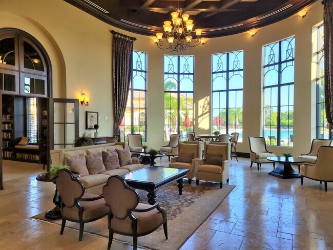 Building Photo - Seasonal Short-Term 3 Bedroom 2.5 Bathroom Townhouse located in Gran Paradiso!