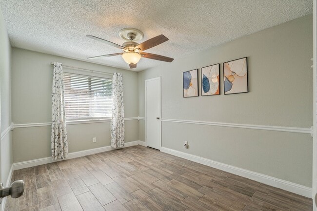 Building Photo - 25534 Sugar Valley Ln