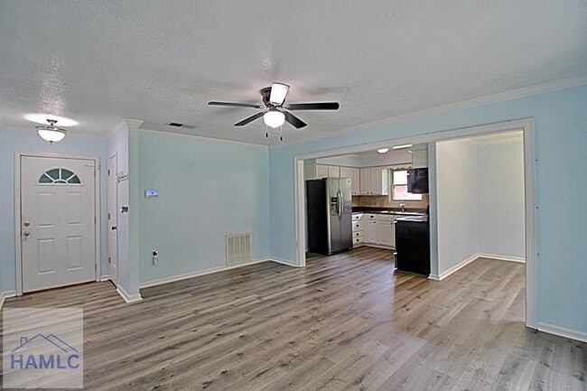 Building Photo - 1062 Kelly Dr
