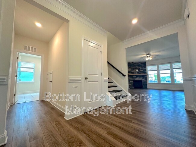 Building Photo - 4487 Fls Lk Dr S W