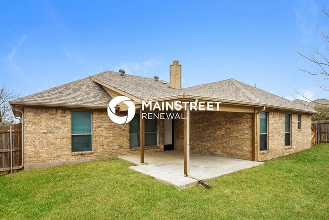 Building Photo - 3 Bedroom Pet-Friendly Home in ALVARADO, TX with Main Street Renewal
