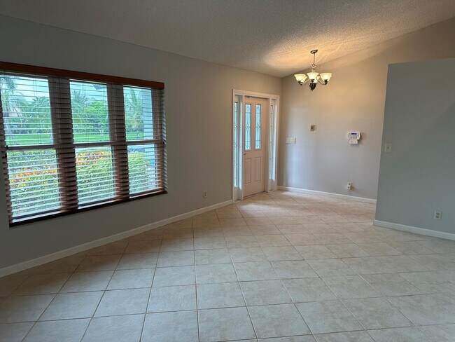 Building Photo - 22421 Ensenada Way