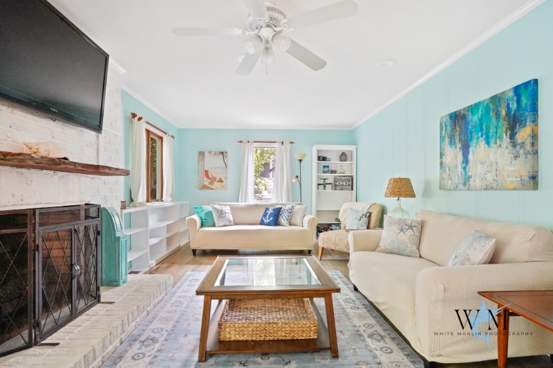 Building Photo - 80 Cresthaven Dr