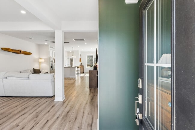 Building Photo - 140 Jackson Alan Dr