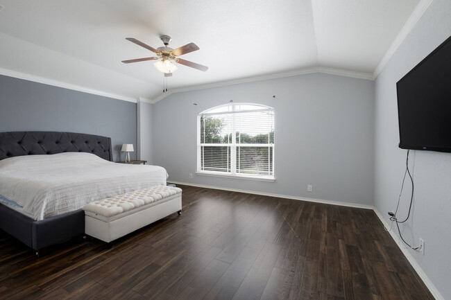 Building Photo - 21646 Seminole Oaks