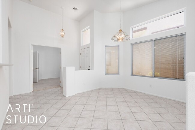 Building Photo - ***Sunset Greens 3 Bedroom 2 Bath Unfurnis...