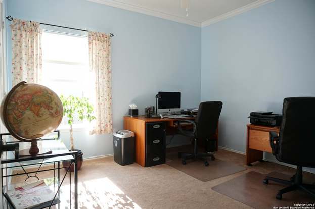 Building Photo - 133 Shadow Knolls