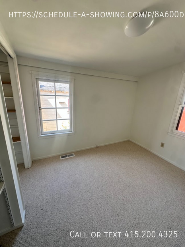 Building Photo - 117 19th-