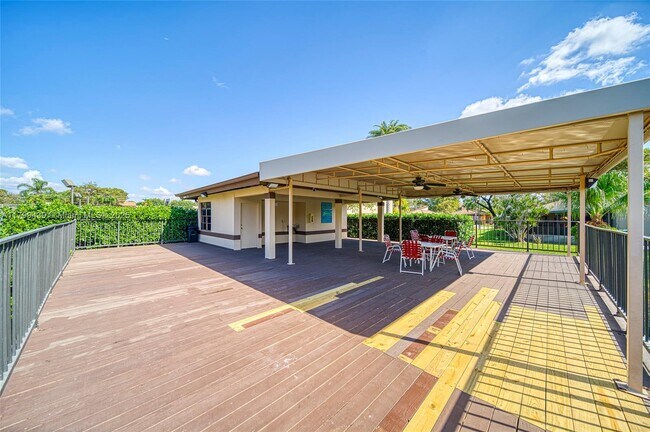 Building Photo - 9068 SW 129th Ln