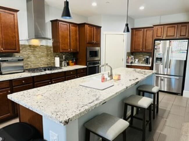 Building Photo - $2,695 Shepherd & DeWolf, 3 Bed - Harlan R...