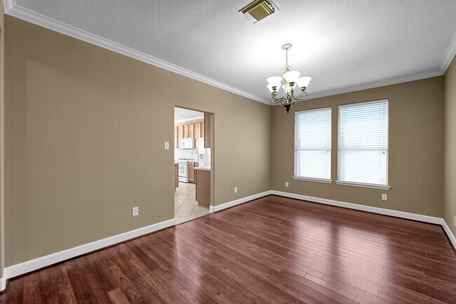 Building Photo - 952 Crannog Way