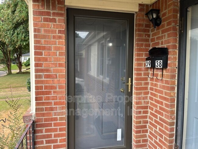 Building Photo - 3938 Brennan Dr