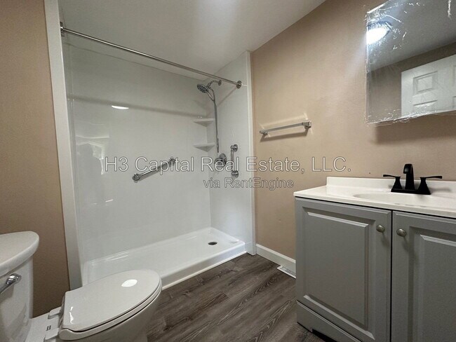 Building Photo - 435 N 38th St