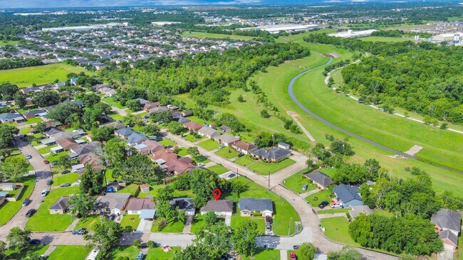 Building Photo - 12610 Chiswick Rd