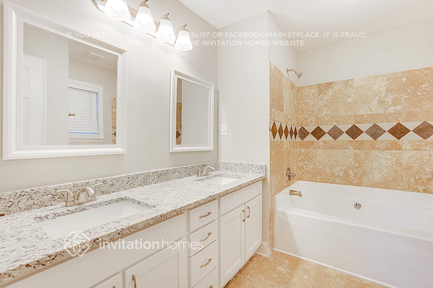 Building Photo - 695 Shore Pl