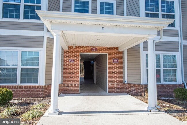 Building Photo - 30630 Umes Blvd