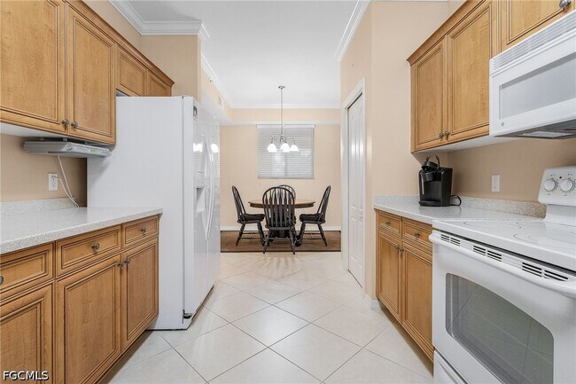 Building Photo - 8251 Pathfinder Loop