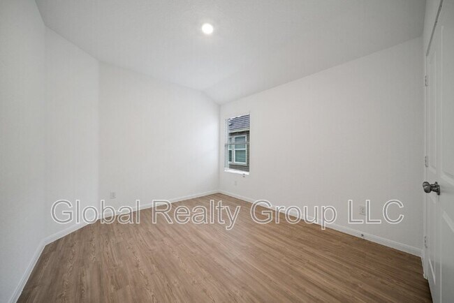 Building Photo - 9105 Navarro Vis