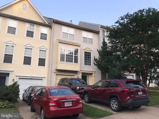 Building Photo - 15707 Palermo Terrace