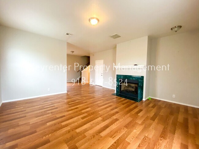 Building Photo - 3 Bed | 1.5 Bath in Central Tulsa!