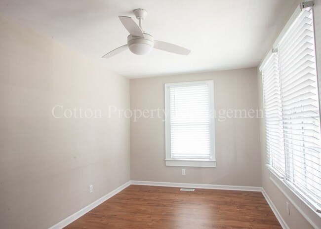 Building Photo - 3BR/2BA Great Location Downtown Wilmington Near Castle St - $1,750/month, pet friendly!*