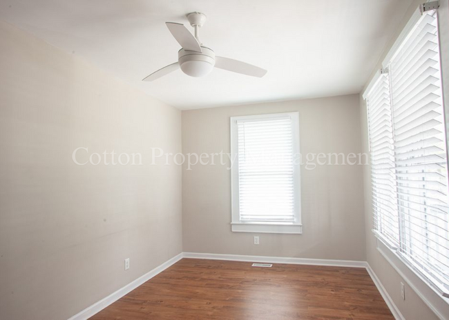 Building Photo - 3BR/2BA Great Location Downtown Wilmington...