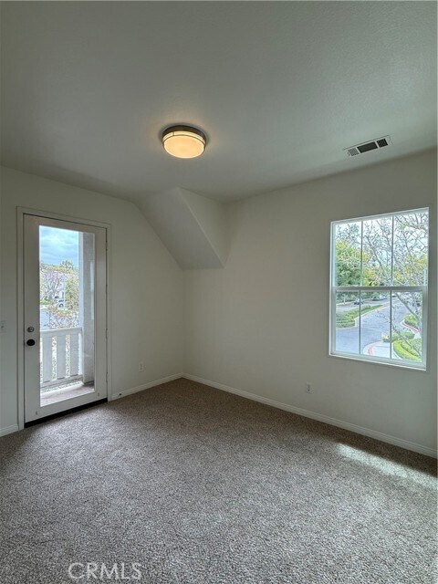 Building Photo - 50 Arborwood
